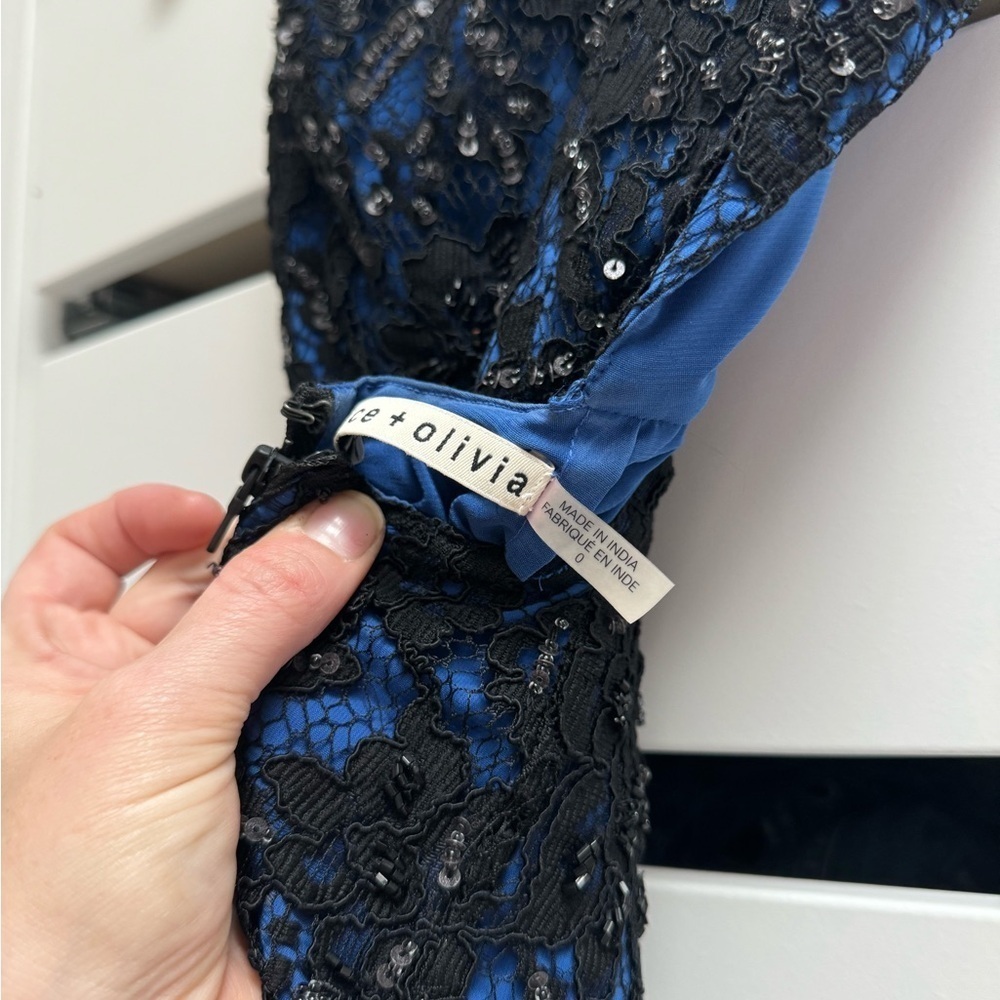 ALICE + OLIVIA NWT Beaded Sachi Open Back Ballgown Blue Black Lace Size 0 - Picture 10 of 13